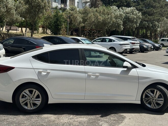 Hyundai Elantra 2019, 133,576 km - 2.0 l - Bakı