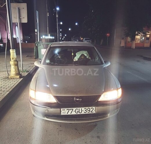 Opel Vectra 1997, 396,517 km - 1.8 l - Quba