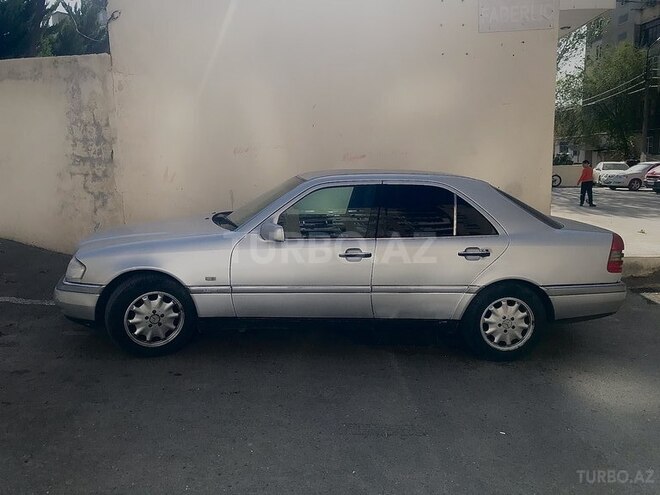 Mercedes C 220 1996, 570,000 km - 2.2 l - Bakı