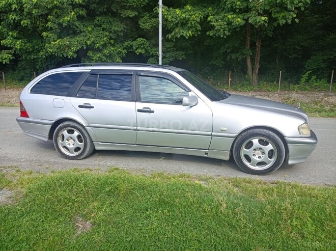 Mercedes C 200 1998, 500,000 km - 2.0 l - Zaqatala