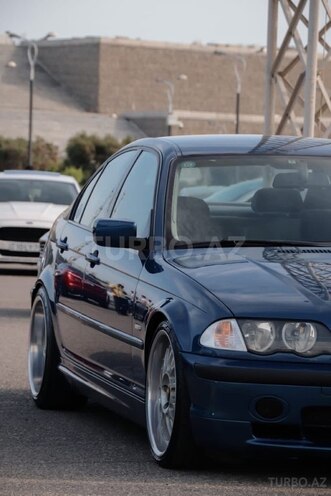 BMW 320 2001, 305,000 km - 2.2 l - Bakı