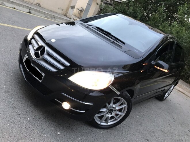 Mercedes B 180 2010, 167,000 km - 1.7 l - Sumqayıt