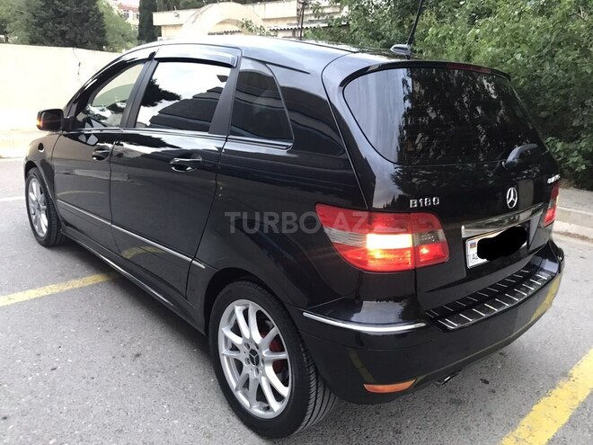 Mercedes B 180 2010, 167,000 km - 1.7 l - Sumqayıt