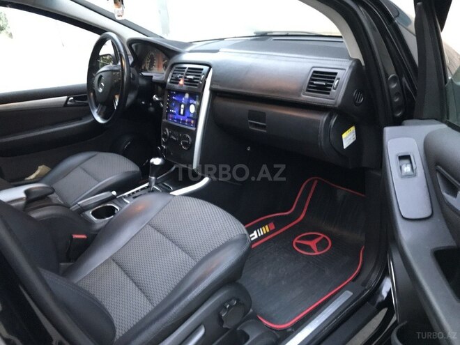 Mercedes B 180 2010, 167,000 km - 1.7 l - Sumqayıt