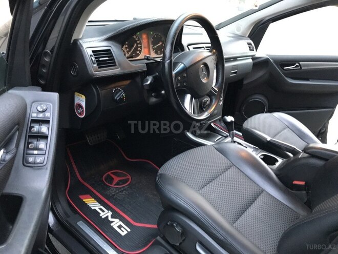 Mercedes B 180 2010, 167,000 km - 1.7 l - Sumqayıt