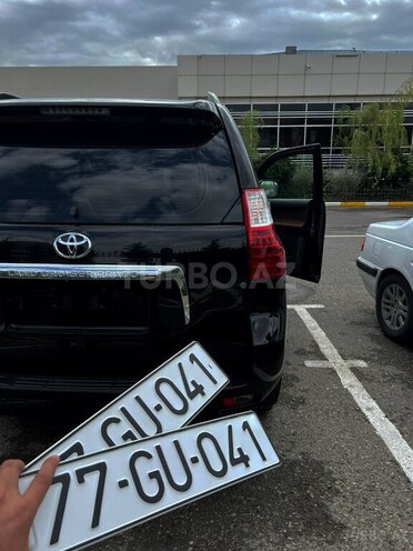 Toyota Land Cruiser Prado-8