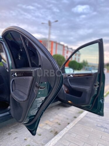 Mercedes C 200 2001, 306,000 km - 2.0 l - Bakı