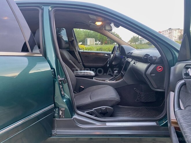 Mercedes C 200 2001, 306,000 km - 2.0 l - Bakı