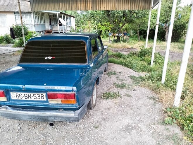 LADA (VAZ) 2107 2001, 300,000 km - 1.6 l - Yevlax