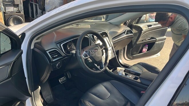 Ford Fusion (North America) 2016, 133,000 km - 2.0 l - Bakı
