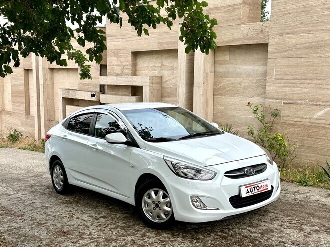 Hyundai Accent 2015, 115,000 km - 1.4 l - Bakı