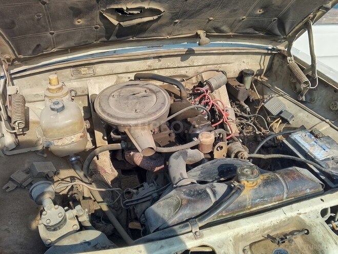 GAZ 24 1984, 255,000 km - 2.5 l - Bakı