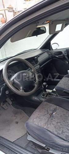 Opel Vectra-6