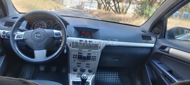 Opel Astra 2007, 253,000 km - 1.4 l - Bakı