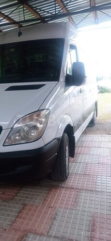 Mercedes  2007, 218,648 km - 2.2 l - Salyan