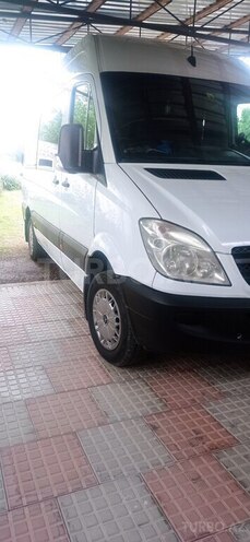 Mercedes  2007, 218,648 km - 2.2 l - Salyan