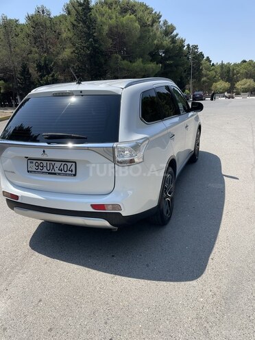 Mitsubishi Outlander 2015, 263,600 km - 2.4 l - Sumqayıt