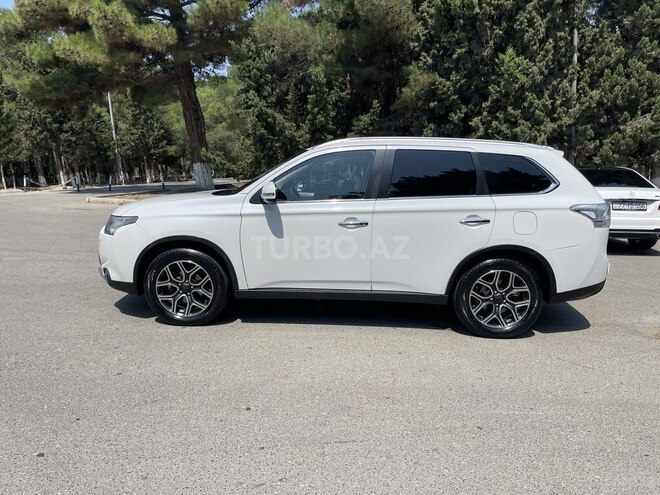 Mitsubishi Outlander 2015, 263,600 km - 2.4 l - Sumqayıt
