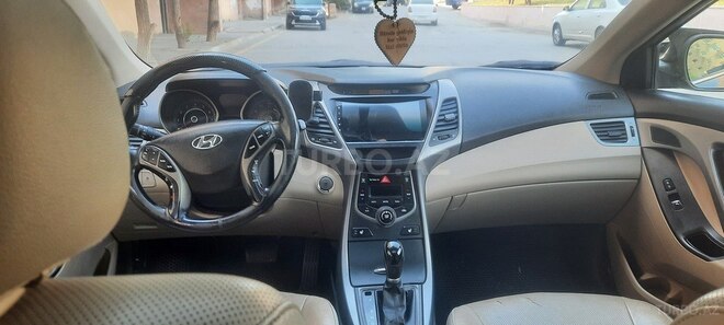 Hyundai Elantra 2014, 235,000 km - 1.8 л - Bakı