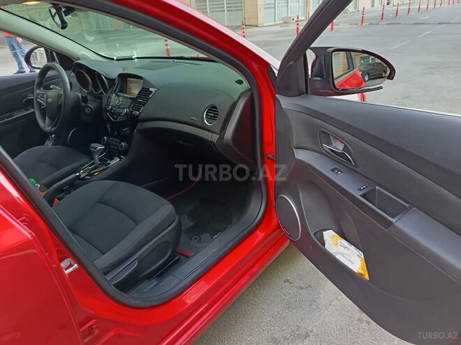 Chevrolet Cruze-11