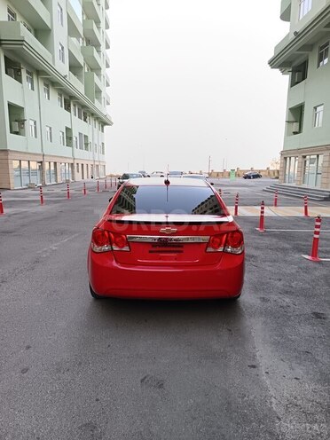 Chevrolet Cruze-13