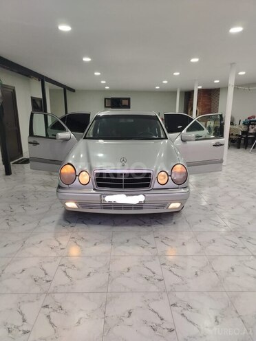 Mercedes E 220 d 1999, 250,000 km - 2.2 l - Astara