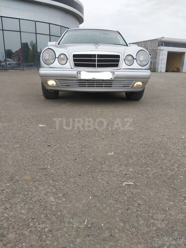Mercedes E 220 d 1999, 250,000 km - 2.2 l - Astara