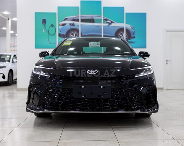 Toyota Camry-3