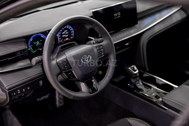 Toyota Camry-17