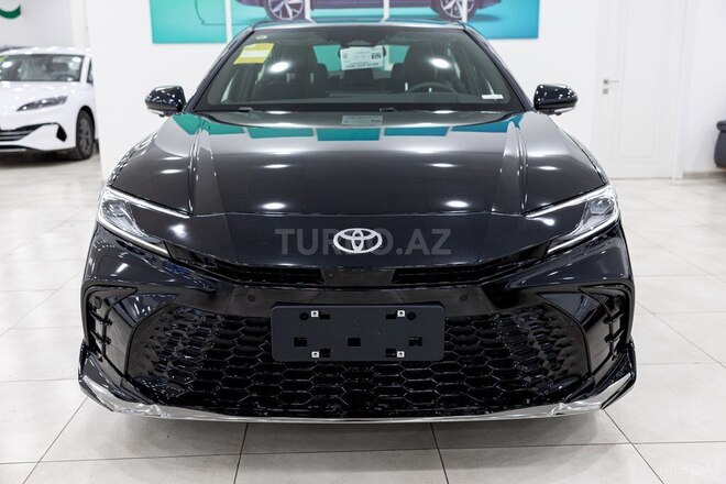Toyota Camry-1