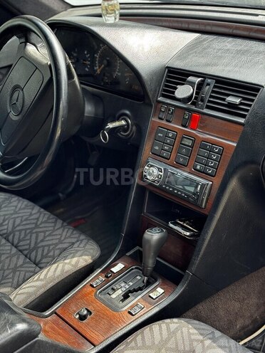 Mercedes C 200 1995, 349,000 km - 2.0 l - Tovuz