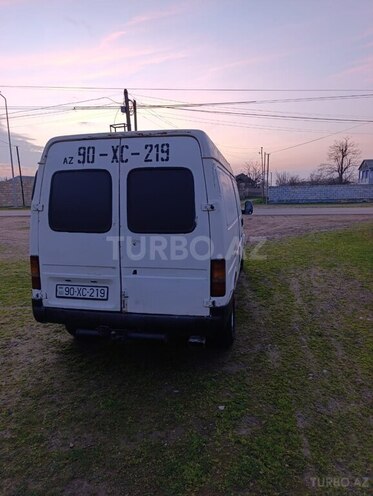 Ford Transit 1999, 399,999 km - 2.5 l - Salyan