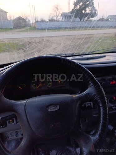 Ford Transit 1999, 399,999 km - 2.5 l - Salyan