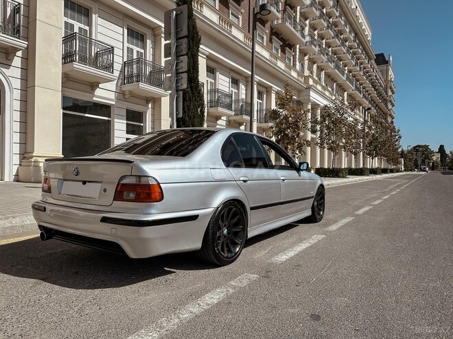BMW 528 1998, 390,000 km - 2.8 l - Bakı
