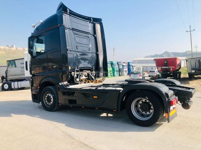 Mercedes Actros 1844 2011, 850,000 km - 13.0 л - Bakı