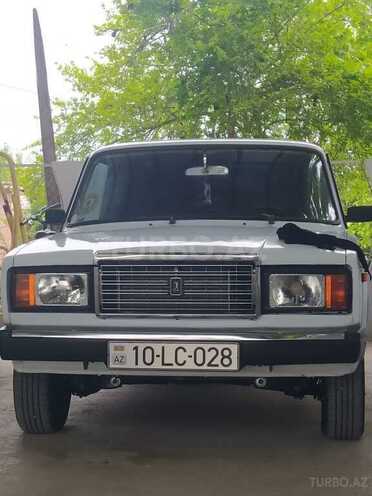 LADA (VAZ) 2107 2002, 95,000 km - 1.6 l - Salyan