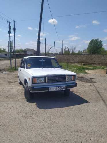 LADA (VAZ) 2107 2002, 95,000 km - 1.6 l - Salyan