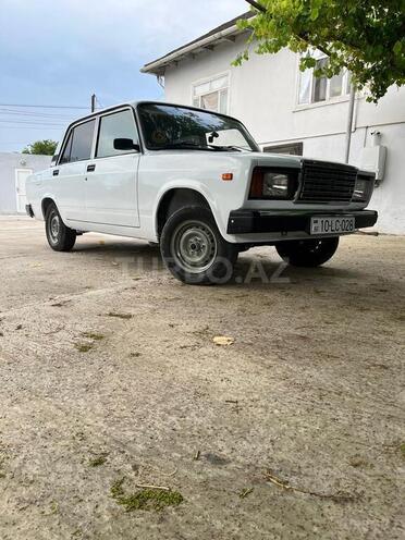 LADA (VAZ) 2107 2002, 95,000 km - 1.6 l - Salyan