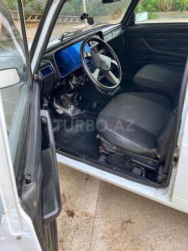 LADA (VAZ) 2107 2002, 95,000 km - 1.6 l - Salyan