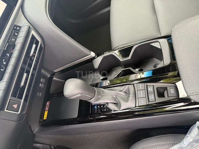 Toyota Camry-18