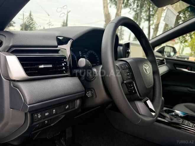 Toyota Camry-10