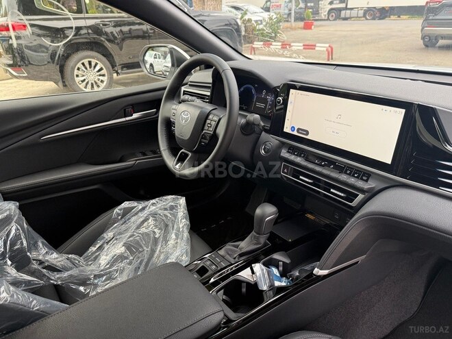 Toyota Camry-17