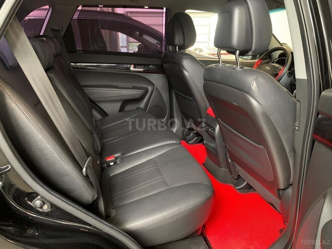 Kia Sorento-13