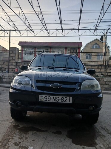 Chevrolet Niva 2010, 198,300 km - 1.7 l - Tovuz