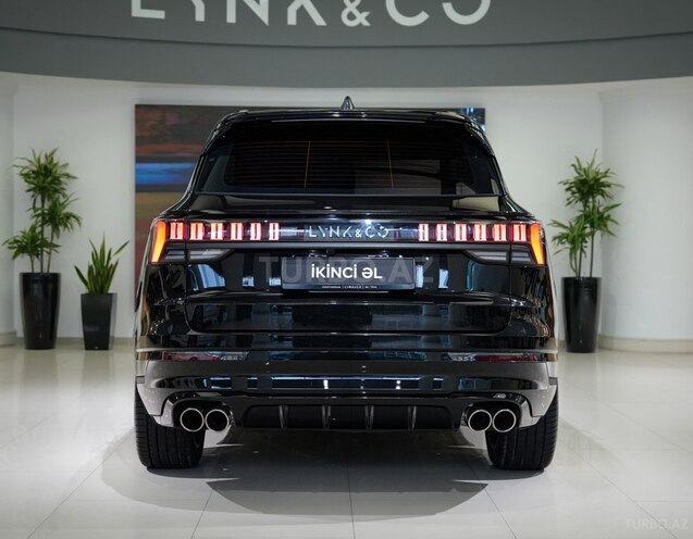 Lynk & Co 09-7