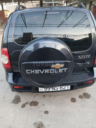Chevrolet Niva 2010, 198,300 km - 1.7 l - Tovuz