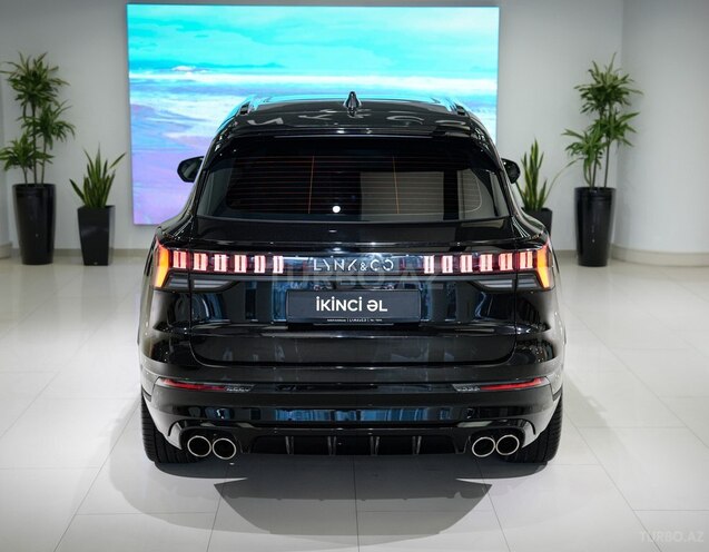 Lynk & Co 09-9