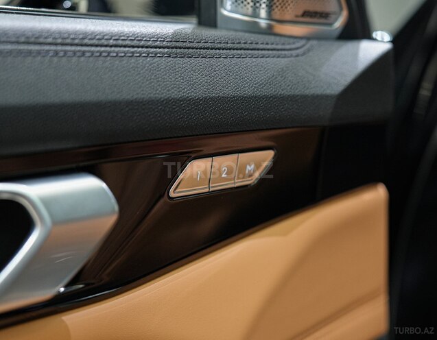 Lynk & Co 09-28