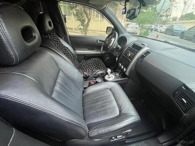 Nissan X-Trail 2014, 277,000 km - 2.5 l - Bakı