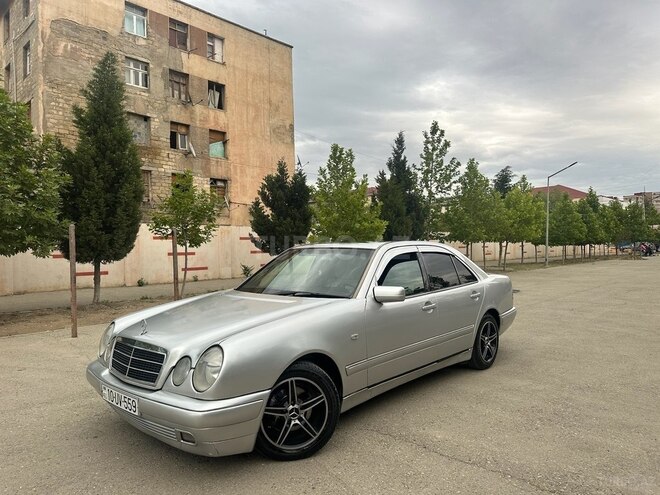 Mercedes E 240 1998, 358,000 km - 2.4 l - Bakı